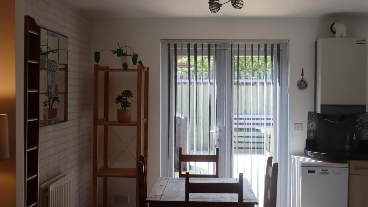 Urban Escape Glasgow Green Free Parking 20Min Walk To City Center Exterior photo