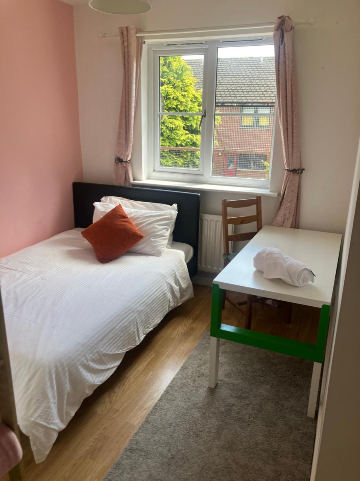 Urban Escape Glasgow Green Free Parking 20Min Walk To City Center Exterior photo